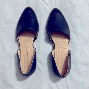 Adrienne Vittadini navy flats size 6. New without tags.